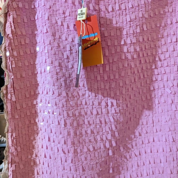Vintage Fendi Pink sequin skirt - Picture 2 of 6